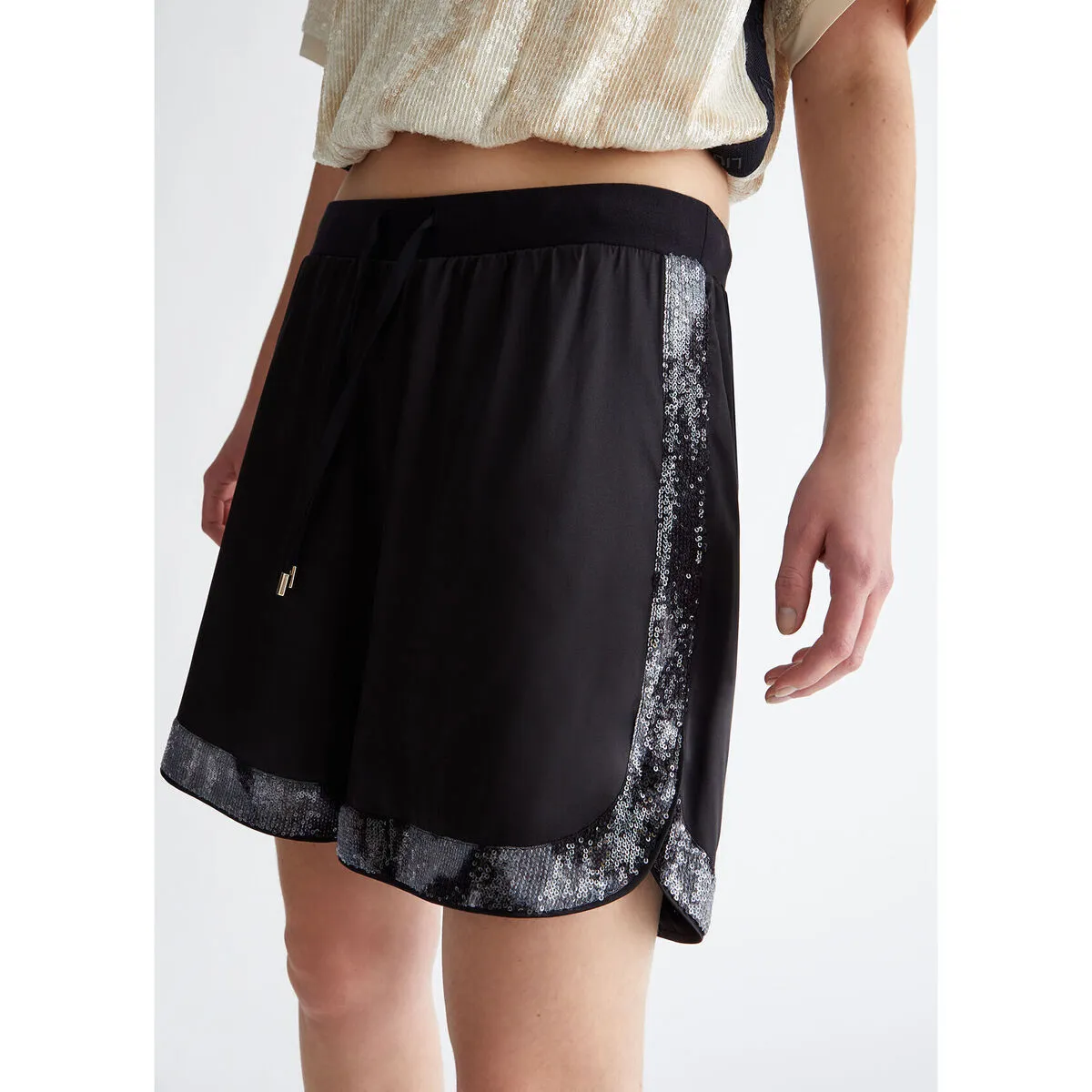 Shorts con lentejuelas
