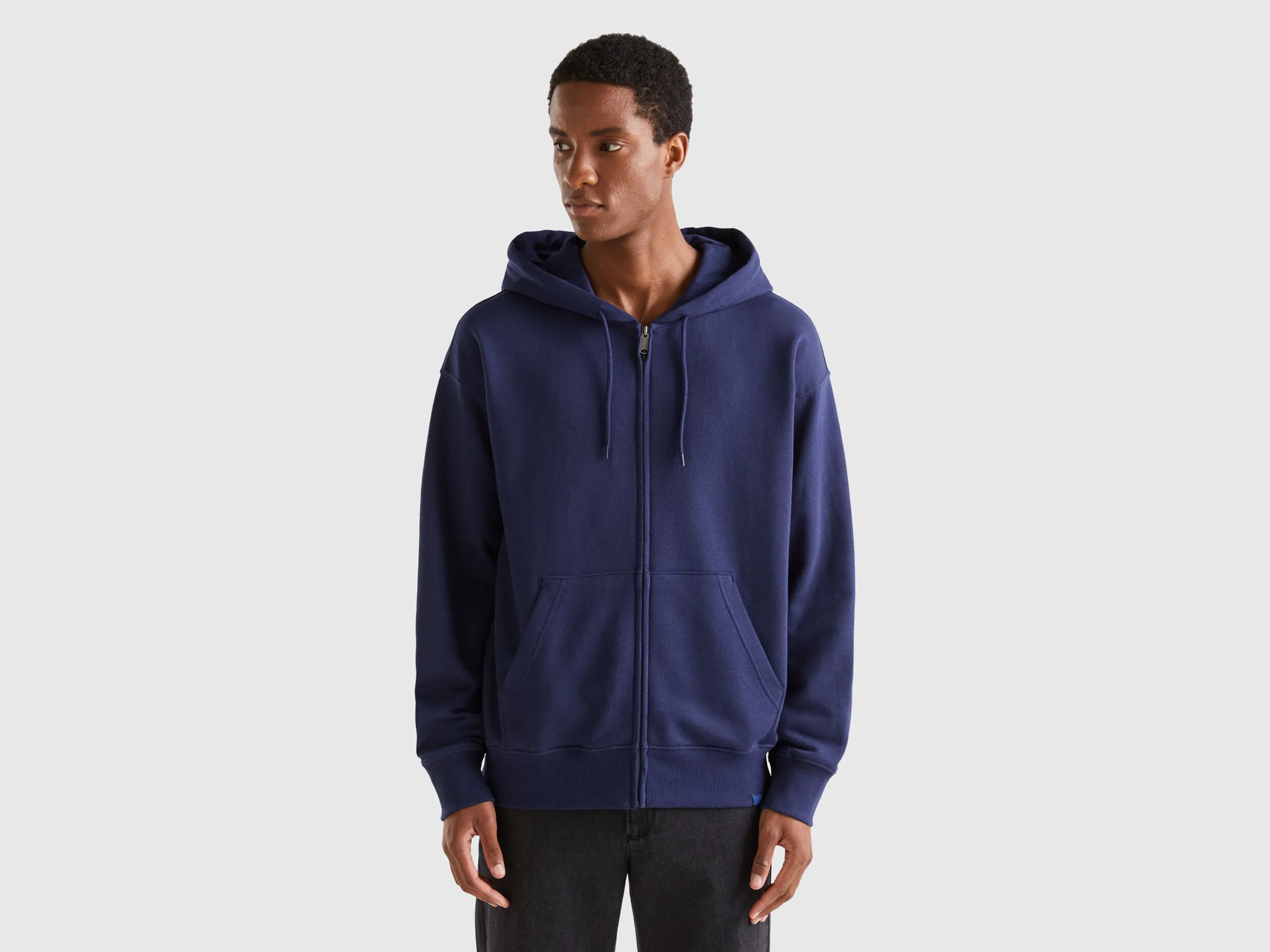 Sudadera de algodón con cremallera y capucha