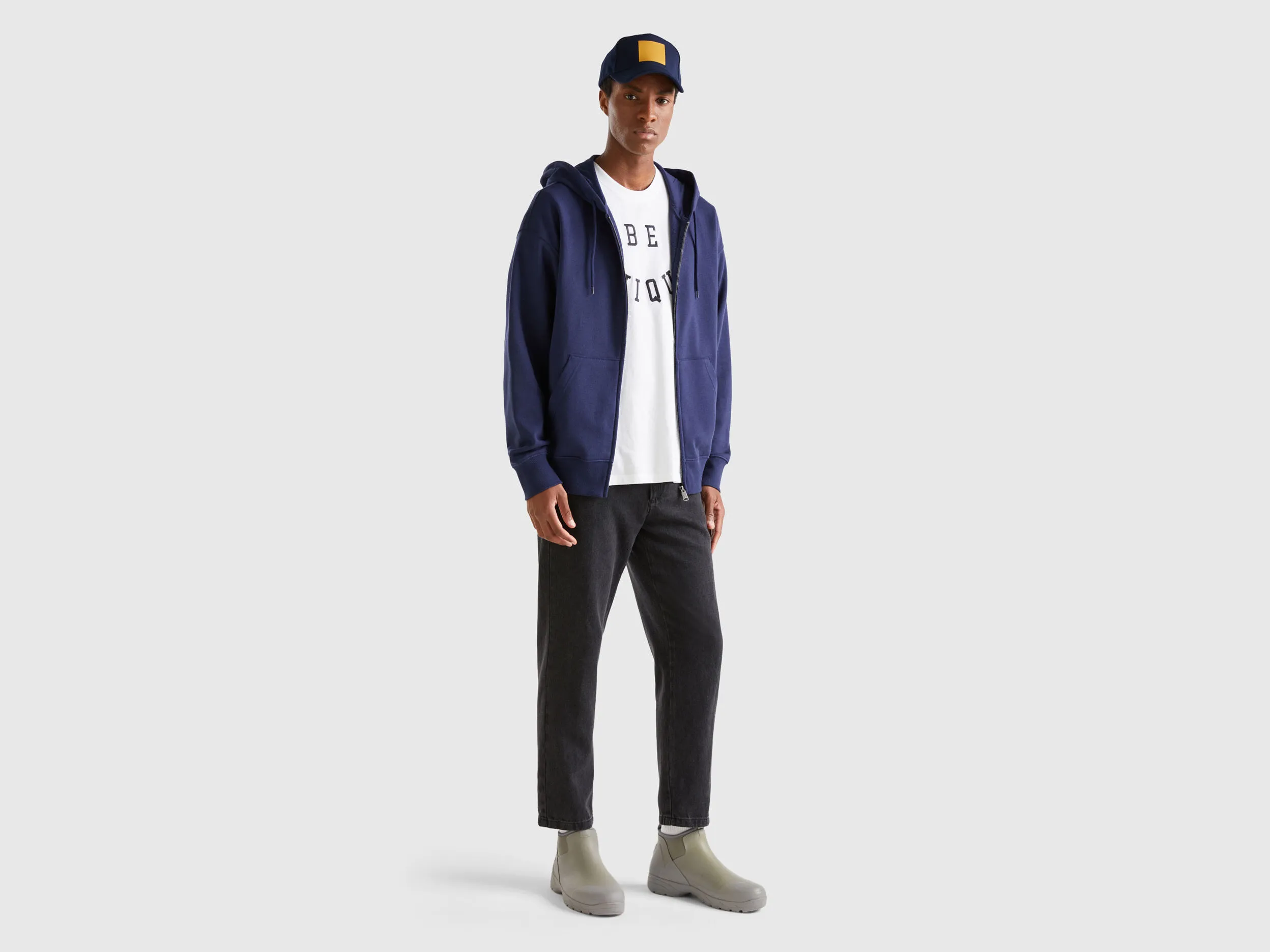 Sudadera de algodón con cremallera y capucha
