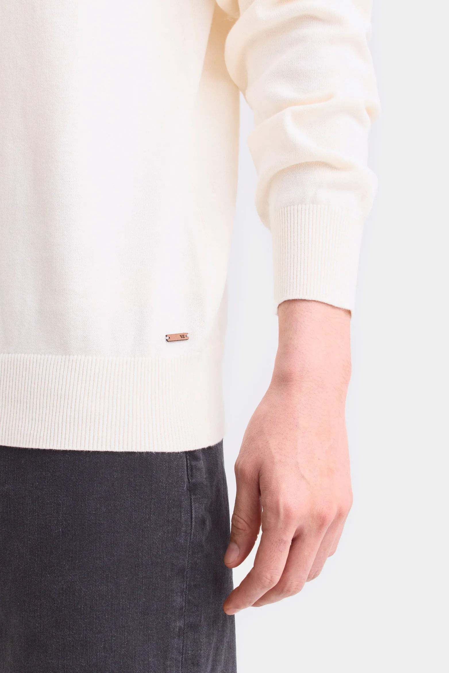 Sweater cuello tortuga tejido para hombre