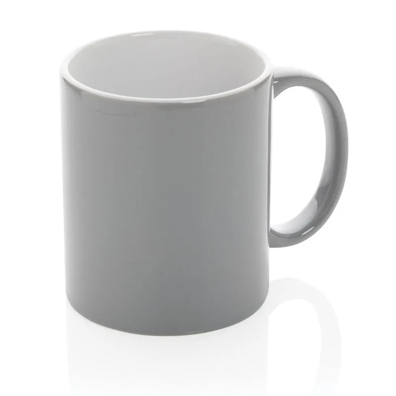 Taza básica de cerámica