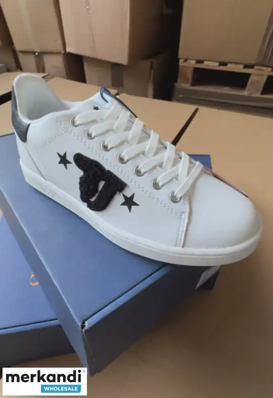 Trussardi Jeans Zapatos Hombre y Mujer!  ¡Lleno de productos de alto valor!
