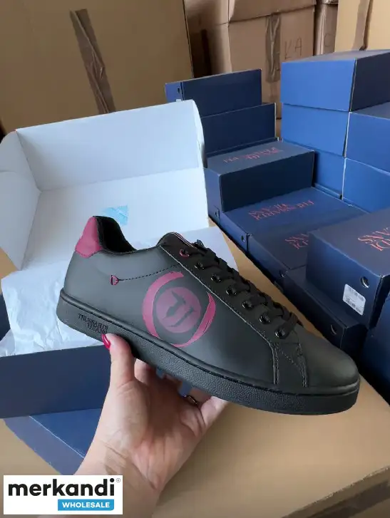 Trussardi Jeans Zapatos Hombre y Mujer!  ¡Lleno de productos de alto valor!
