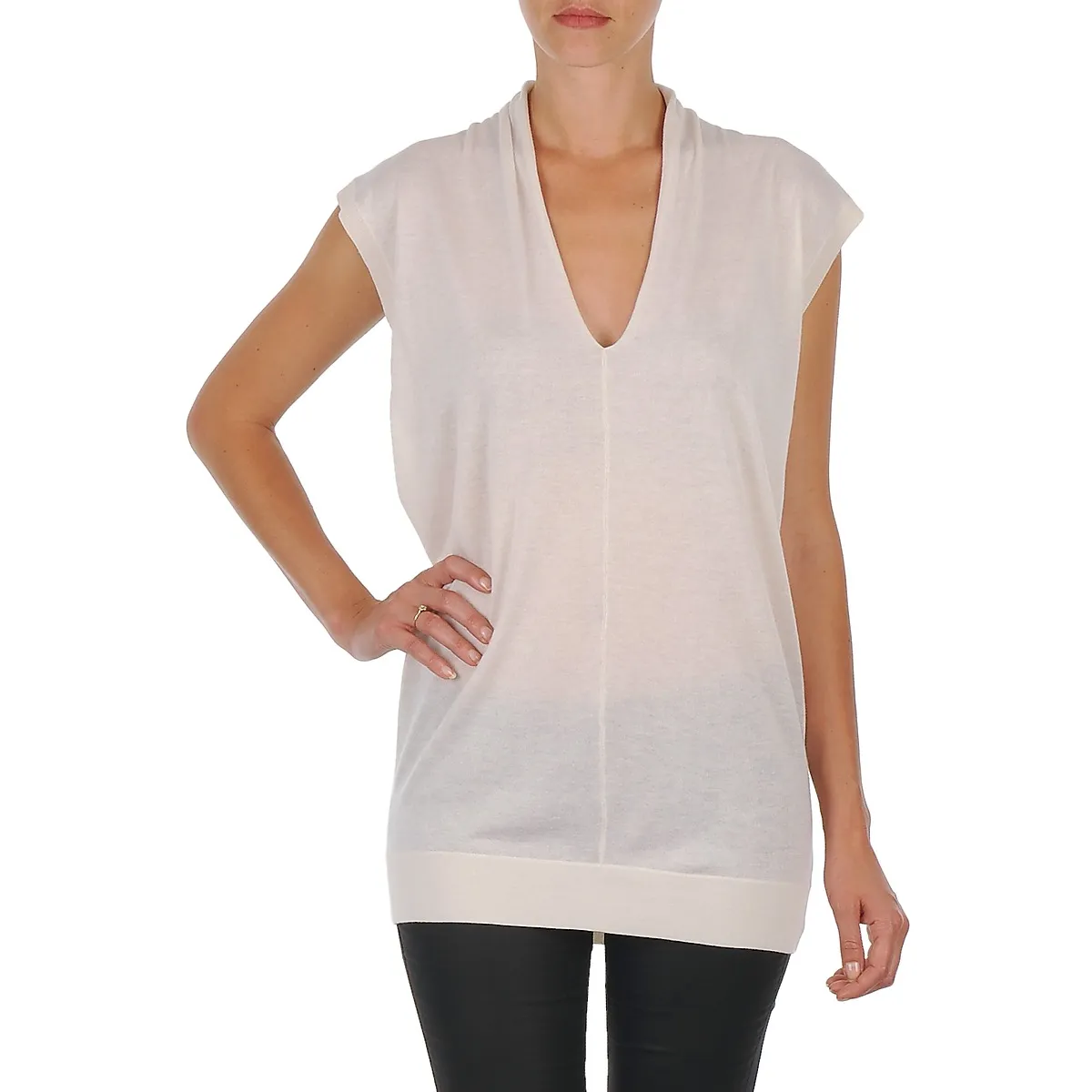 V NK TUNIC