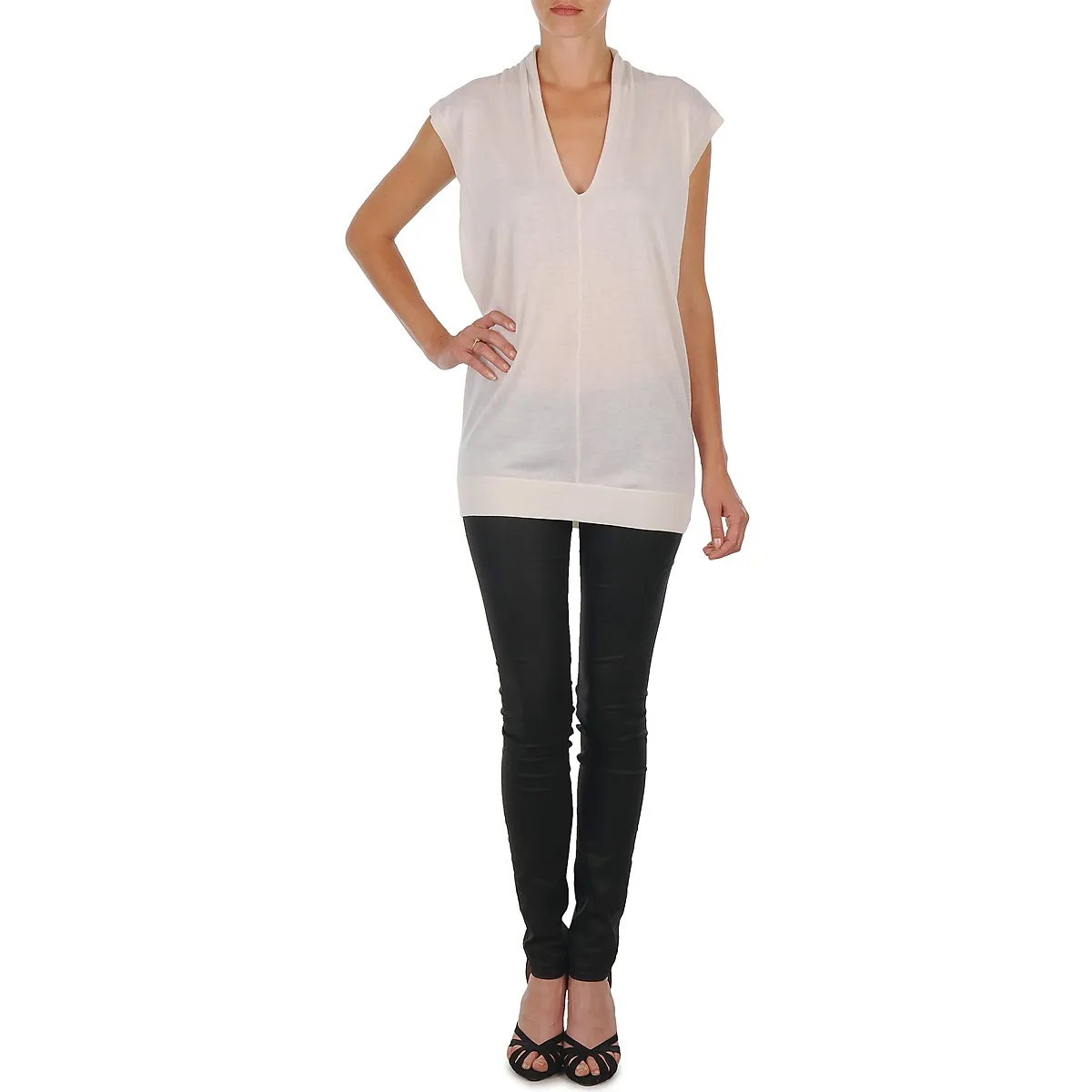 V NK TUNIC