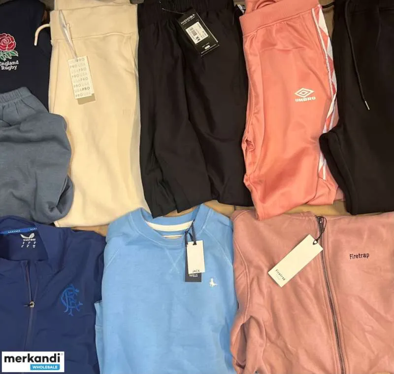 VENTA AL POR MAYOR 989 JAULA DE ROPA MIXTA  APROX. 100 KG CADA UNA, 3 DISPONIBLES, PRECIO DEL REINO UNIDO SIN IVA