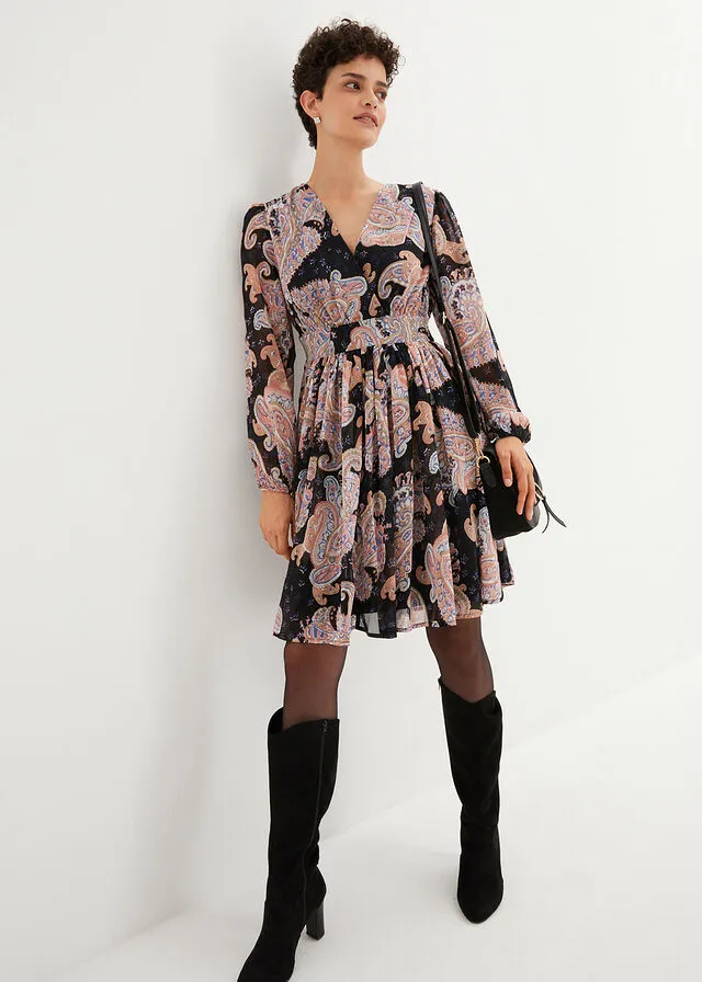 Vestido Negro con estampado paisley