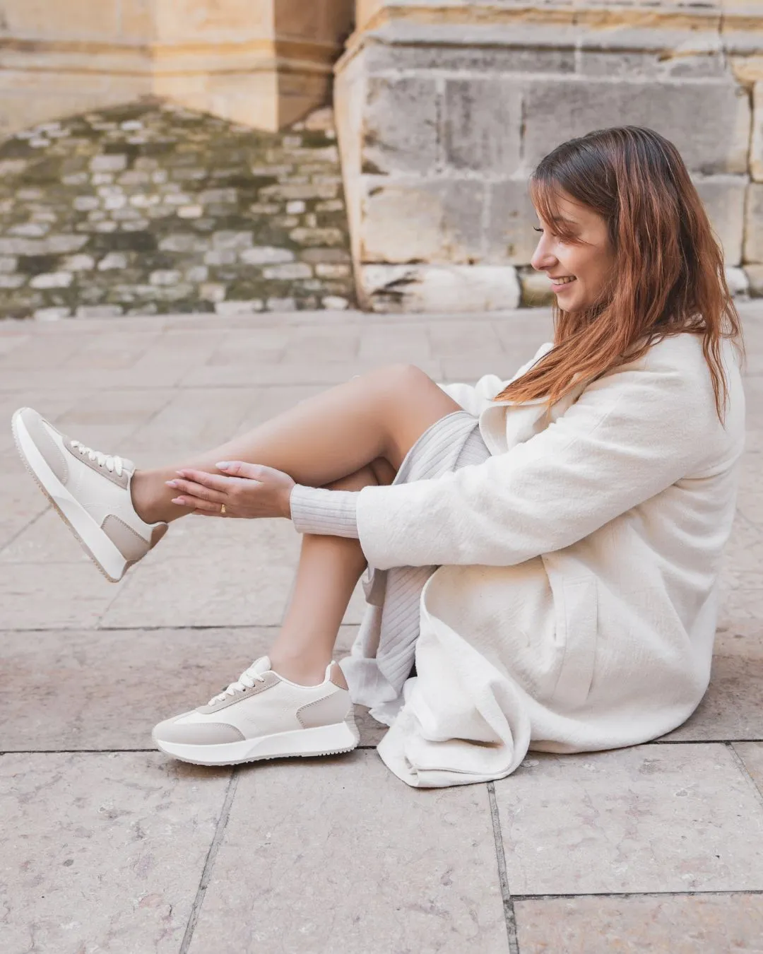 ZAPATILLAS DE LONA BEIGE CON CORDONES PARA MUJER  OPALINE