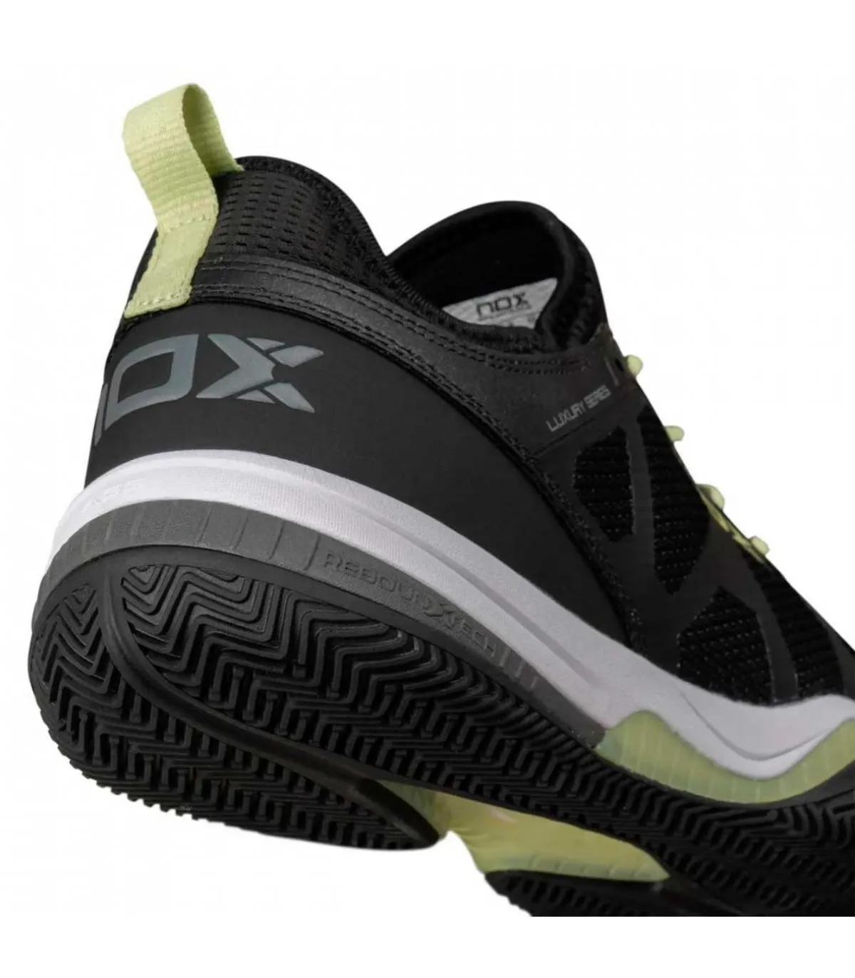Zapatillas Nox de Padel Nerbo Negro Lima Suave