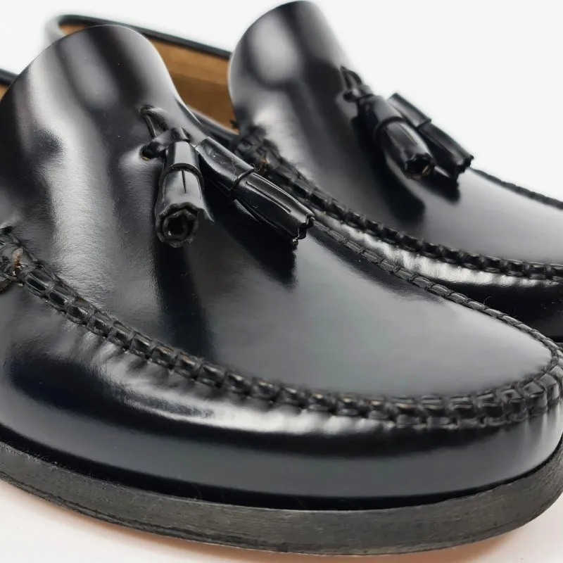 Zapatos Castellanos Hombre Piel Florentic Borlas Suela Cuero 702 Negro, de Manuel Medrano
